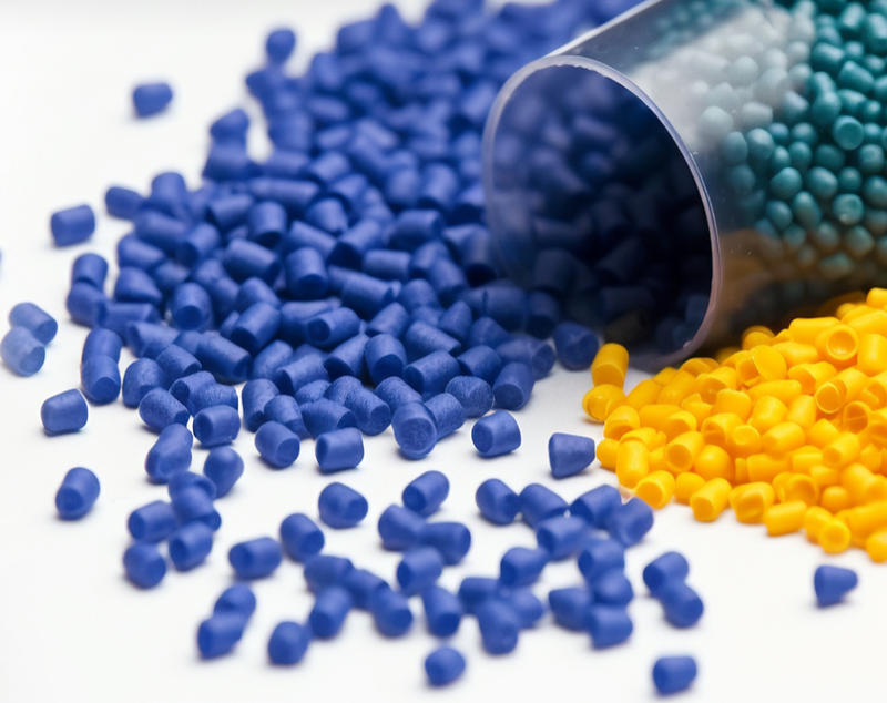 Milliseid tegureid tuleks TPE materjalide täiteainete valimisel arvesse võtta?